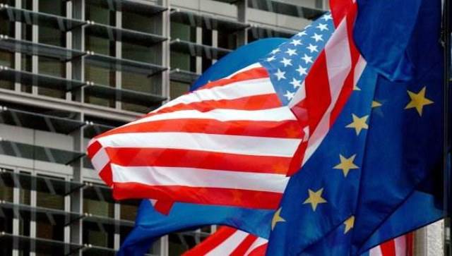 США и страны ЕС осудили планы Юнкера посетить петербургский форум